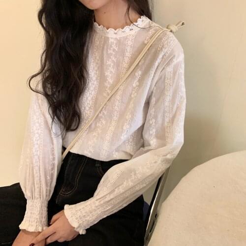 French Retro Lace Embroidery Hollow Out Lantern Long Sleeve Crop Top Autumn 2021 Korean Sweet Elegant White Shirt Street