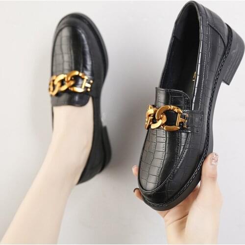 British Metal chain crocodile pattern oxfords woman flats round toe low heels small leather shoes women loafers plus size 34-43