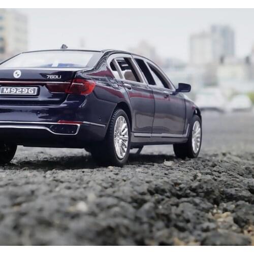 Large Size 1:24 BMW 760LI Alloy Car Model Diecasts & Toy Vehicles Metal Toy Car Model High Simulation Collection Gifts For Kids