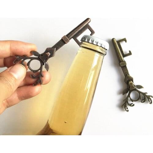 Christmas Deer Head Beer Bottle Opener Keychain Zinc Alloy Vintage Key Ring Pendant Bottle Opener For Festival Party Bar Gift