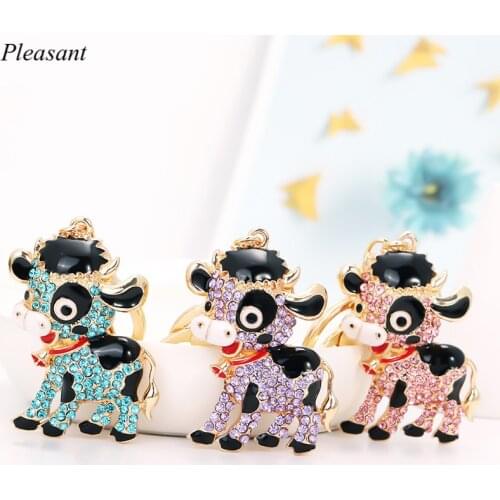 New Creative Cute Crystal Zodiac Ox Keychain Metal Key Chains Men and Women Car Bag Accessories Keychain Key Ring