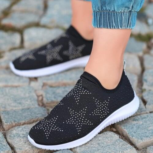 Tonar Stin Black Star Beads Embroidered Sports Shoes New Season Convenient Seasonal Style Sneaker