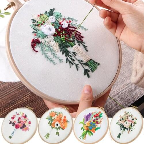 Europe DIY Embroidery Flower Bouquet Kit Needlework Cross Stitch with Hoop for Beginner Arts Crafts Sewing Decor Wedding Gift