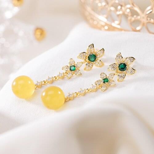 Natural 925 sterling silver gilt lily inlaid round beads amber temperament amber women earrings gold earrings