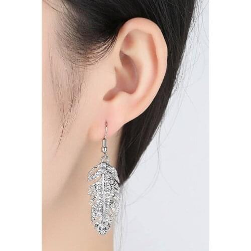 Hollow Leaf Shaped Earrings Gold Silver Color Crystal Nature Rhinestone Jewelry for Women Females Party Accessory Best Gift