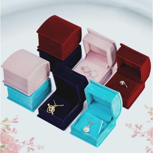 100pcs/lot Velvet Ring Earring Necklace Box Arch Top 5.5x5.6cm Plush Jewelry Boxes Storage Case Wholesale