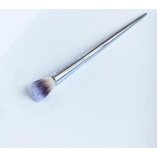 Live Beauty Blending Concealer Brush 203 - For Spot & Under Eye Concealer Shadow Makeup Brush