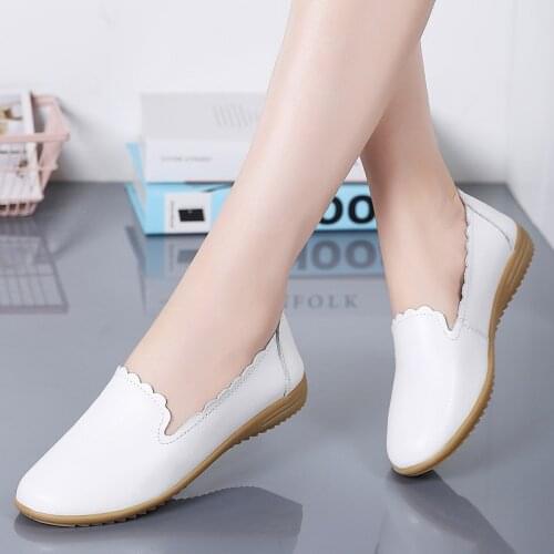 Women casual loafers flats shoes women genuine leather slip-on ballerines flats soft comfortable mother shoes nursing shoes