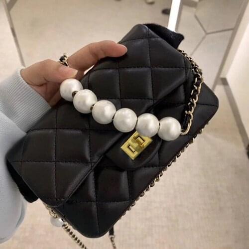 Elegant Women Sheepskin Designer Genuine Leather Flap Shoulder Bag Pearls Chain Slung Crossbody Bags Ladies Small Packing Pouch
