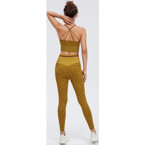 New Women Leopard Two-Piece Suit Seamless High Elastic Push Up Bras Workout Sets Printed High Waist Slim Fitness Set Sexy Female