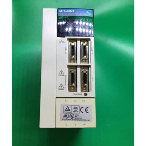 MR-J2S-40CL servo driver , used in good condition . 80% appearance new , good working , free shipping