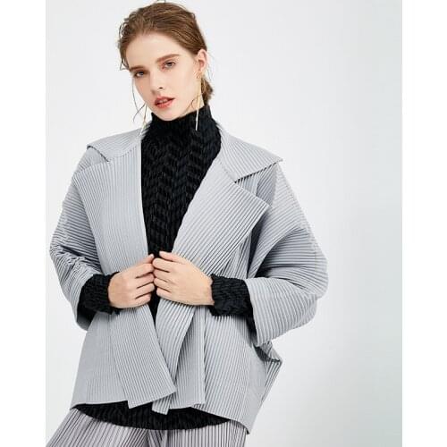 Miyake Pleated Lapel Bat Sleeve Blazer Women Blazer Suits Coat Causal Jackets Aesthetic Clothes