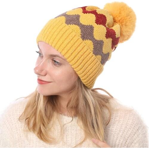 Womens autumn and winter New fleece-lined warm knitted hat chenille soft wave wool ball wool hat