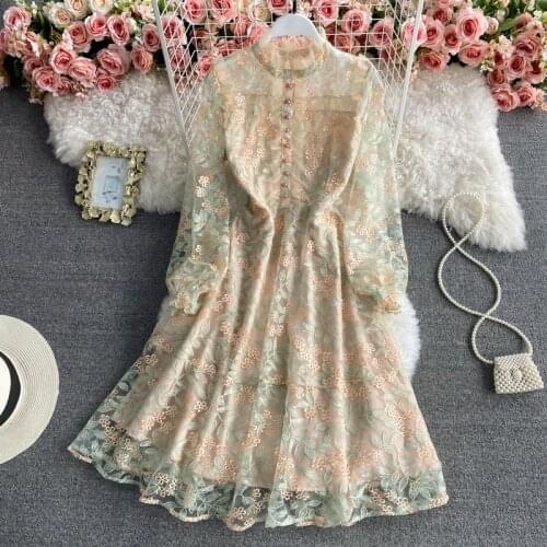 Womens spring autumn runway fashion long sleeve flower embroidery dress female vintage chic travel beach party dress TB1450