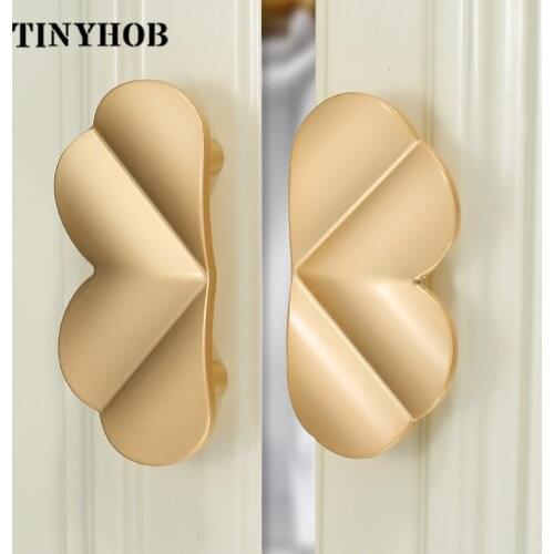 1 PC Four Leaf Clover shape Kitchen Cabinet/Wardrobe Knobs and Handles Drawer Pulls European/American DIY Furniture Handles