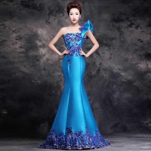 Long Cheongsam Chinese Dress Women Thin Tailing Marry Fashion Show Blue One Shoulder Oriental Evening Dress Photocall