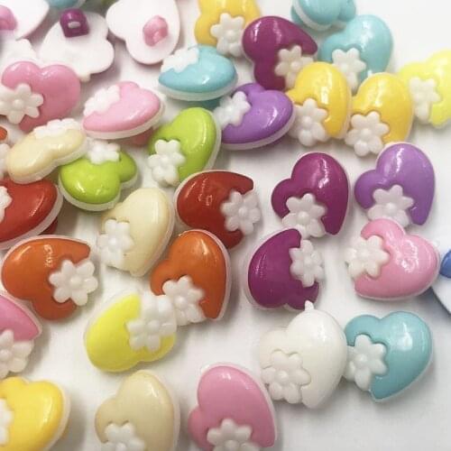 50/100 Pcs 14mm Heart Flower Plastic Button lot Mix PT29