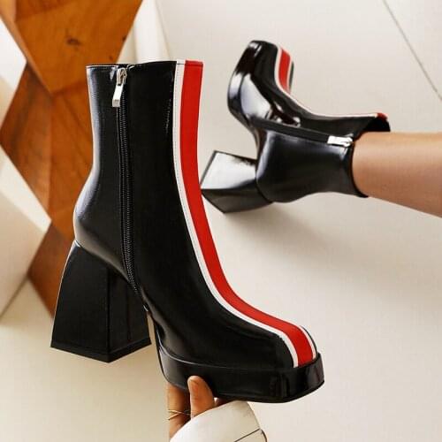 2021 New Women Ankle Boots 8.5cm High Heels Combat Leather Black Boots Lady Platform Shorts Booties Winter Warm Goth Botas Shoes