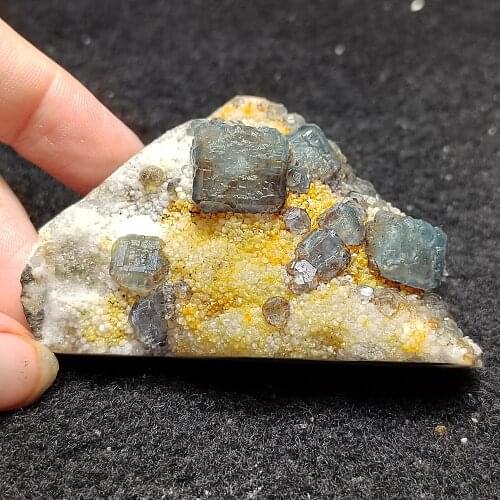 83.4gNatural blue-green fluorite and quartz mineral restoration ring vein teaching stone home decoration collection