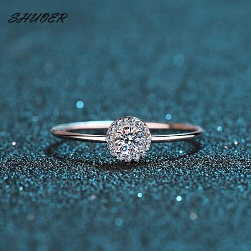 Classic 925 Sterling Silver Brilliant Cut 0.3 Carat Pass Diamond Tester D Color Moissanite Round Shape Ring for Girls Jewelry