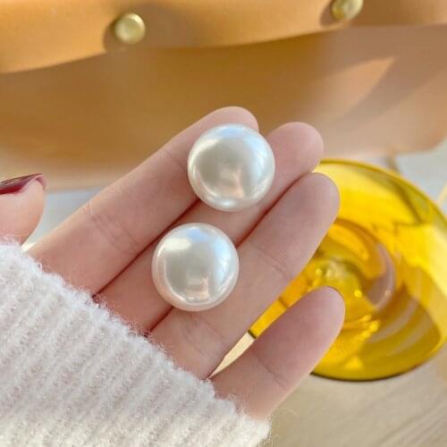 Korea Fashion Jewelry 925 Silver Needle Big Pearl Retro Stud Earrings for Woman 2020 New Simple Daily Party Earring