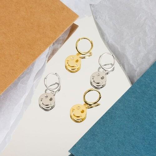 Womens Earrings Smiling Face Pendant Ear Clip Gold Silver Color Vintage Metal Retro Earrings 2021 Trendy Fashion Female Jewelry