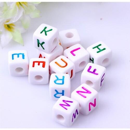 Free Shipping 550PCS/Lot Chunky 10*10MM Cube Square Letter Beads Mixed A-Z COlorful Printing Alphabet Name Bracelet Beads