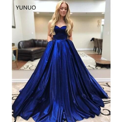 YUNUO Elegant Sweetheart Ball Gown Prom Dresses Corset Lace Up Back Satin Sleeveless Pageant Party Gowns Evening Dress Long