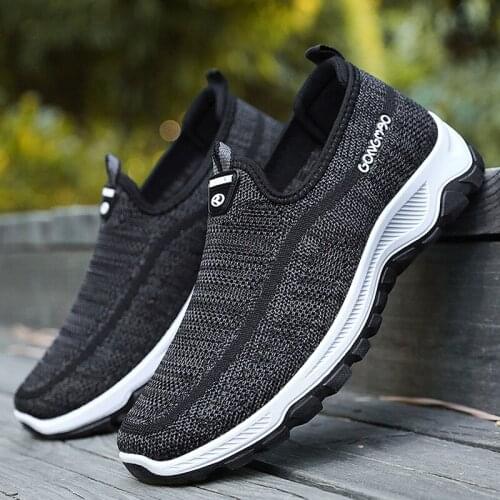 Mens shoes trend running shoes fashion casual shoes a pedal soft bottom non-slip sports shoes spring new style
