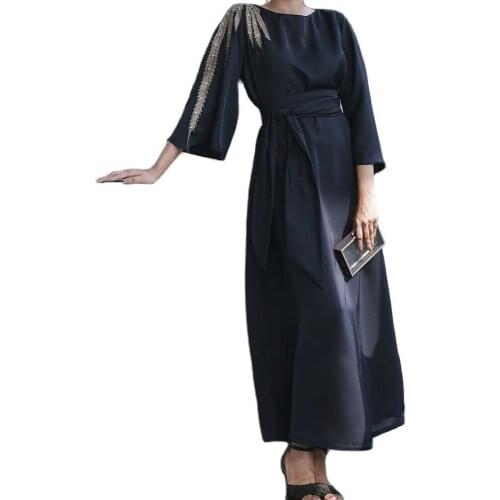 2021 Middle East Dubai Exquisite Embroidery Medium Sleeve Cardigan Dress Muslims Women Dress Abayas for Women Dubai