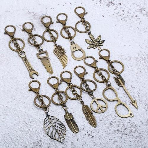 Girl Personality Leaves Feather Key Chain Brass Decor Women Keychain Bag Pendant Charm Creative KeyRing Lovers Best Gift Jewelry
