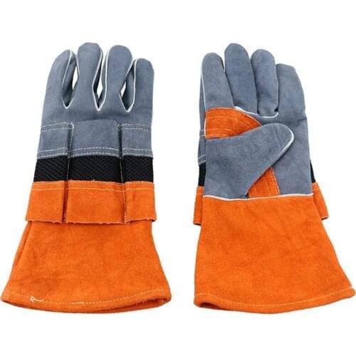 1Pair Outdoor Camping Flame-Retardant Insulated Cowhide Barbecue Protective Gloves BBQ Tool Gloves Accessories