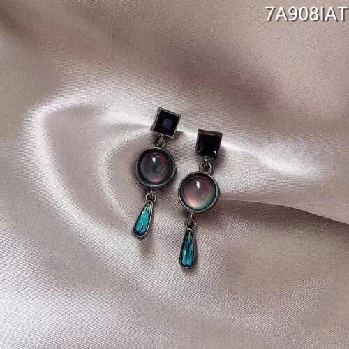 2021 New French Style Temperament Earrings Grey Crystal Women for Eardrop Korean Earrings Temperament Jewelry Wholesale