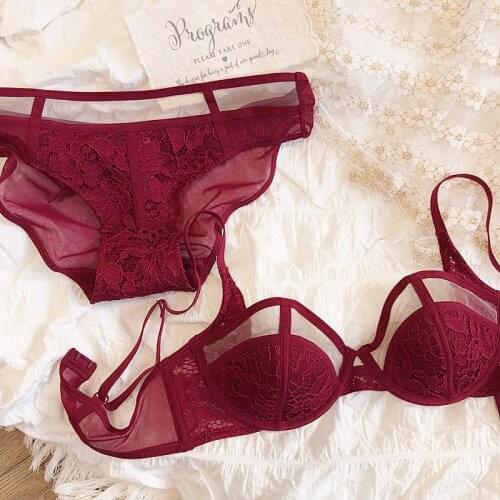 Hollow Out Bra sets Sexy Women wireless bras Fashion Lace Thin Cotton Bralette Underwear Panty Set Women Sexy Push Up Lingerie
