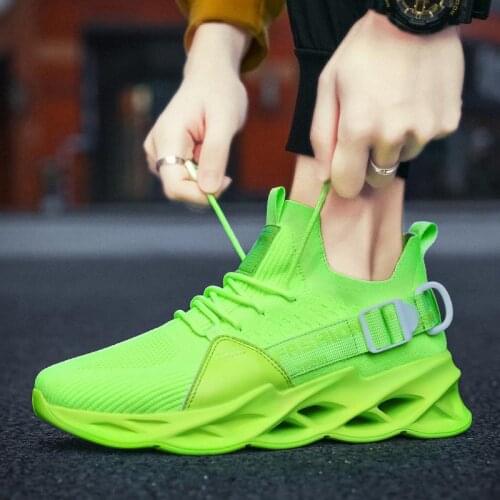 Oversize Summer Hard-wearing Men Sneakers for Men Running Shoes Sports Man Shoes Sport Green Knit Bascket Homme Trainers B-518