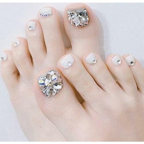 24pcs Silver Full Diamond Natural Color Nail Art Wide Full Covered French Toe Nail Tips Artificial Women New False Foot Nails