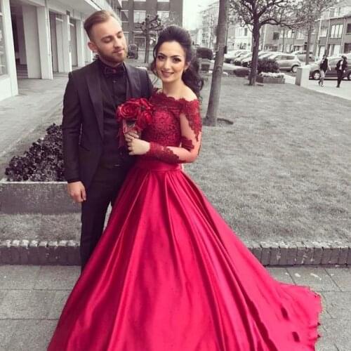 Red prom dresses 2021 off the shoulder lace appliques satin a line floor length long evening dresses