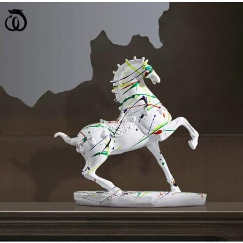 WU CHEN LONG New Chinese Abstract Painting Horse Art Sculpture Lucky Animal Figurine Creative Resin Crafts Home Decoration R6113