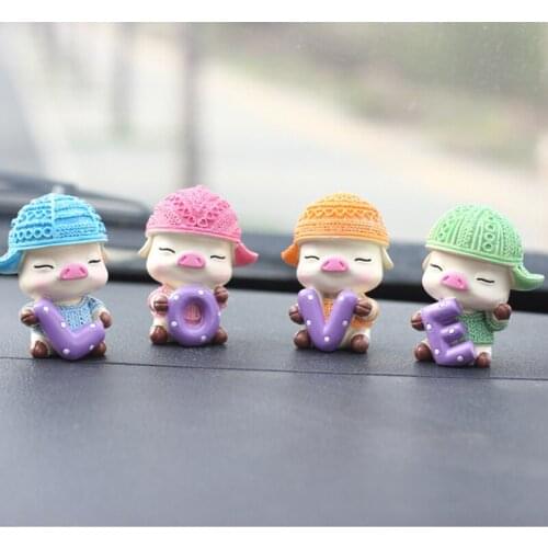 1 set Car Seat Ornament cartoon lovely pig Small cute little pig Decorative Dolls Car Interior Display adorable Decoration