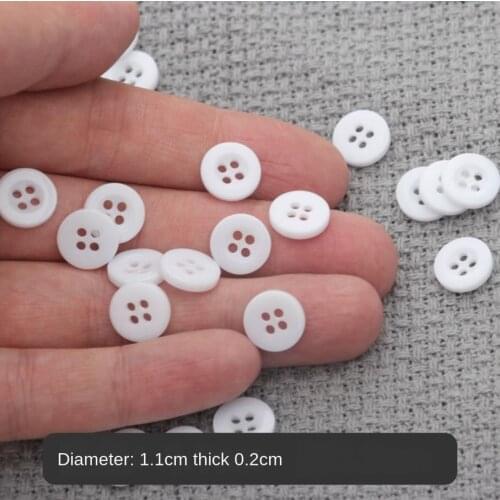 100pcs/set Plastic Resin Sewing Buttons Scrapbooking Round Lucency Two Holes Botones Bottoni Botoes Accessories E11488