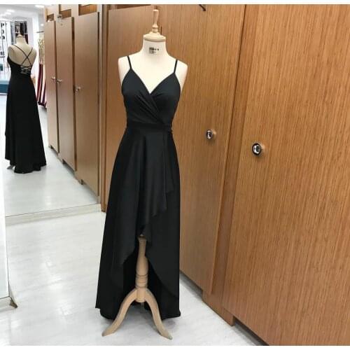 Elegant High Low Long Black V-Neck Bridesmaid Dresses Chiffon Pleated Satin Floor Length Strappy Back Robes de Soirée for Women
