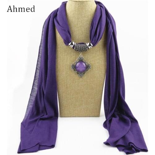 Ahmed Autumn and Winter Resin Geometric Alloy Pendant Scarf Necklace New Ethnic Fashion Scarve Collar Bijoux Jewelry for Women