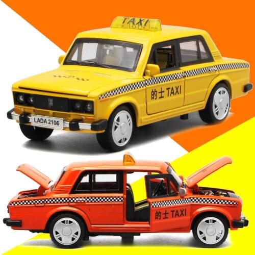 1/32 Alloy Taxi Car Model Pull Back LED Music Table Ornament Kids Toy Collection