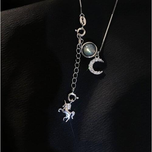 Dainty Crystal Moon Pendant Necklace Cute Female White Moonstone Chain Necklace Unicorn Silver Color Wedding Necklaces For Women