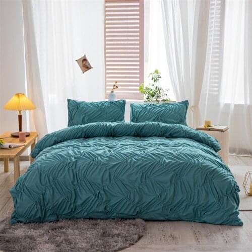 Luxury European Bedding Sets Duvet Cover + Pillowcases 2021 New Wavy Folds Embroidered Plain Quilt Cover Home Decor Bed Sets