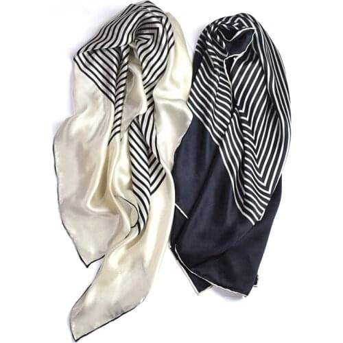 WomenS Gift Autumn And Winter Silk Scarf With Black And White Stripes Soft, Comfortable And Skin-Friendly High-Quality Scarf
