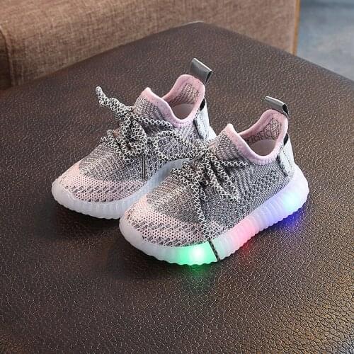 2020 Autumn Childrens Luminous LED Shoes New Non-Slip Kids Glowing Sneakers Boys Shoes And Girls Fashion Breathable Boys
