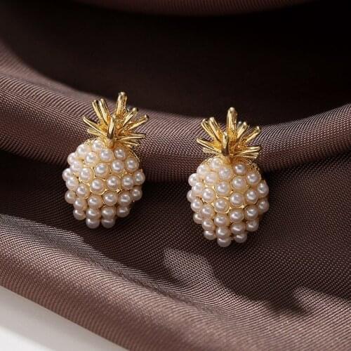 Pineapple Pearl Earrings Retro High-quality Earrings Temperament Female 2021 New Wave Small Earrings Prevent Allergy
