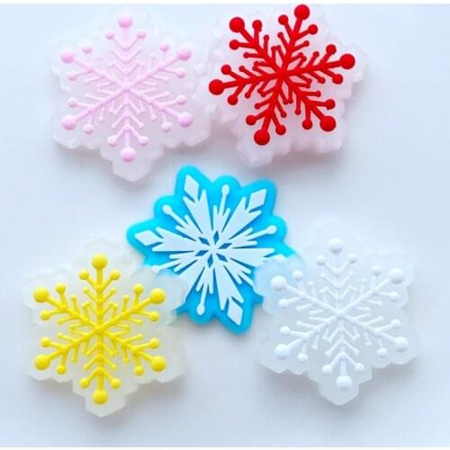 20Pcs Cute Christmas Snowflake PVC Flexible Glue Flat Back DIY Scrapbook Embellishment Phone Craft Decoration Stationery Q00