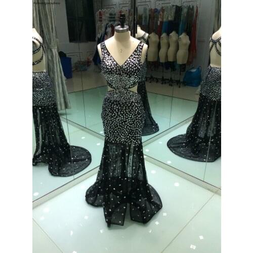 Black Colour Long Evening Dress New Design Sexy Crystals Beaded Backless Party Gown Custom Made Plus Size
